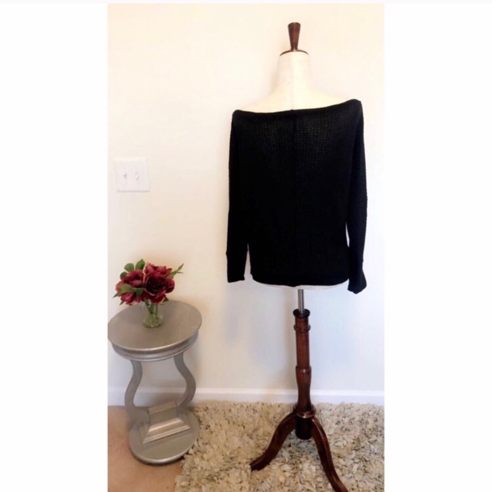 LAST 1 ❗️SALE❗️Off the shoulder knit top - Picture 7 of 8